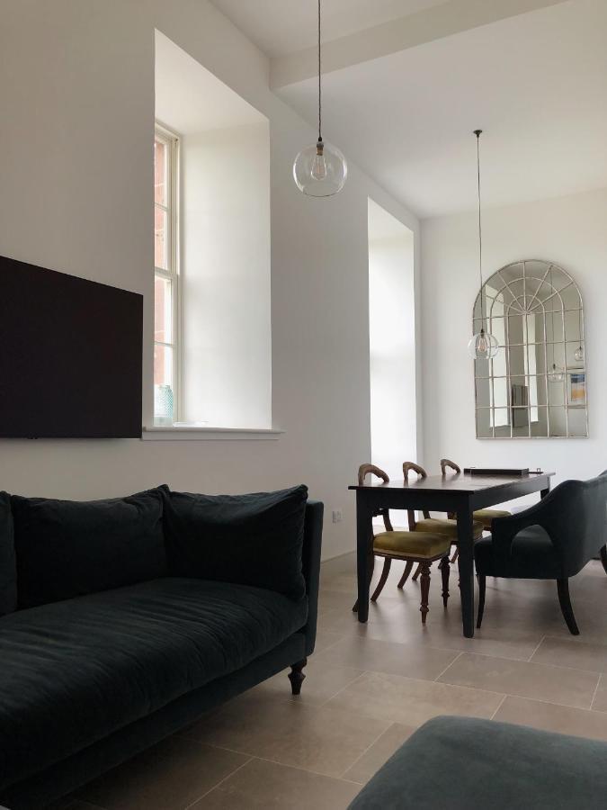 Inverness Great Glen Town House, 5 Minute Drive From Town Centre Exterior photo